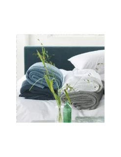 Jeté De Lit Alba Midnight, Designers Guild -Deco En Ligne Soldes jete de lit alba midnight designers guild 1