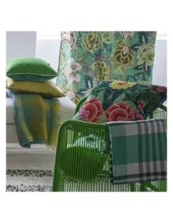 Plaid Fontaine Cobalt, Designers Guild 8 Plaid Fontaine Cobalt, Designers Guild -Deco En Ligne Soldes plaid fontaine cobalt designers guild 2