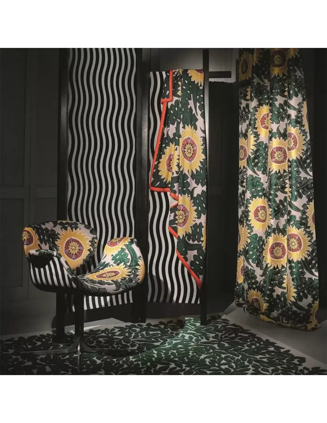 Plaid Soleils, Christian Lacroix 4 Plaid Soleils, Christian Lacroix – Image 2