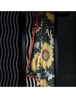 Plaid Soleils, Christian Lacroix 8 Plaid Soleils, Christian Lacroix -Deco En Ligne Soldes plaid soleils christian lacroix 2